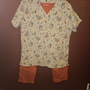 Very Cute Revel XL Yellow Gnome Scrub Top & MP  EON Orange Scrub Pants